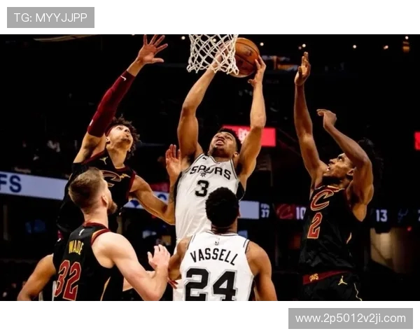 比斯利盛赞埃文斯篮板超魔兽:单场 20 板如探囊取物(1) 比斯利盛赞埃文斯篮板超魔兽:单场 20 板如探囊取物(1)